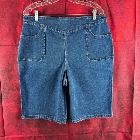 DENIM & CO YOKE FRONT MEDIUM DENIM BERMUDA SHORTS LARGE - Picture 1 of 9
